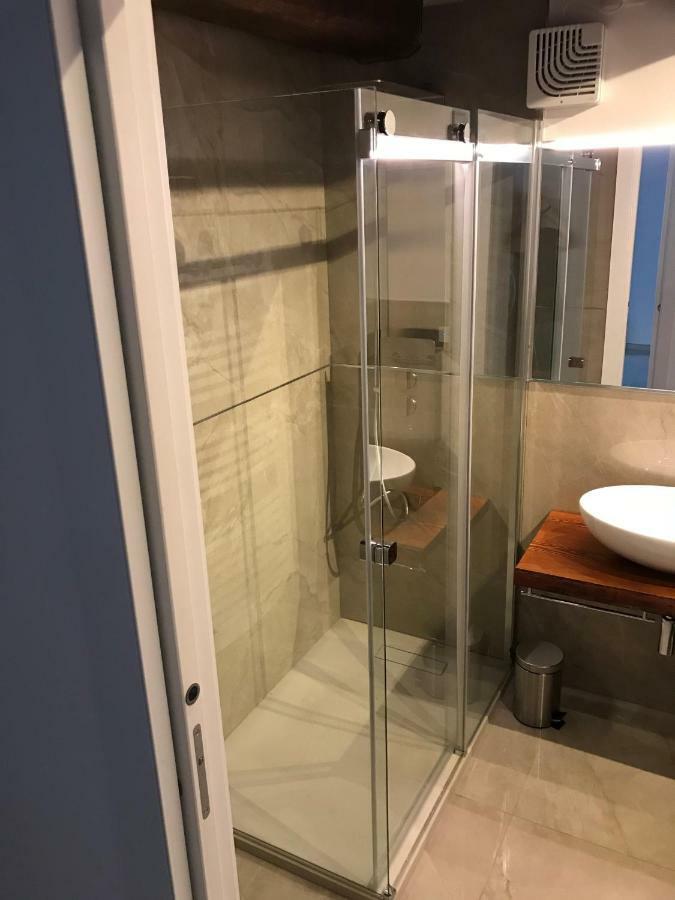 Moderno Affaccio Su Via Mazzini Apartment Ferrara Luaran gambar